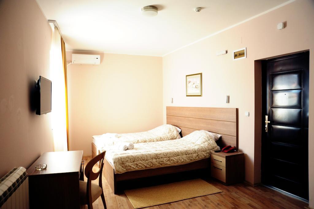 Garni Hotel Crystal Ice Ni Camera foto
