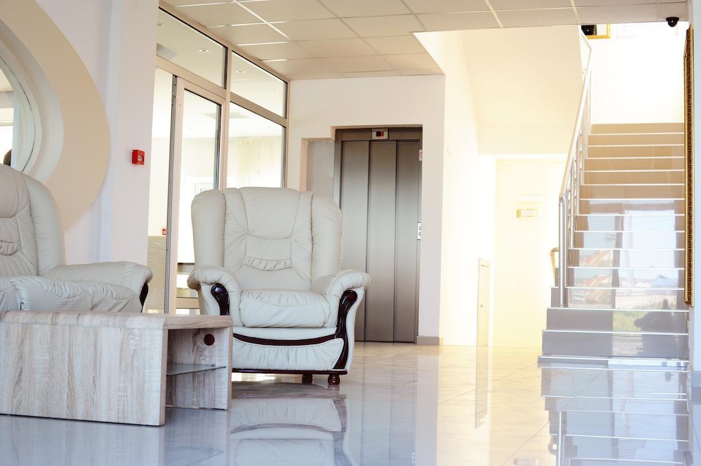 Garni Hotel Crystal Ice Ni Esterno foto