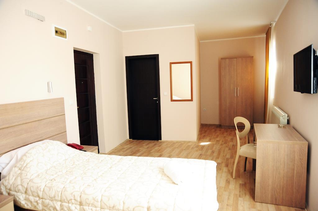 Garni Hotel Crystal Ice Ni Camera foto