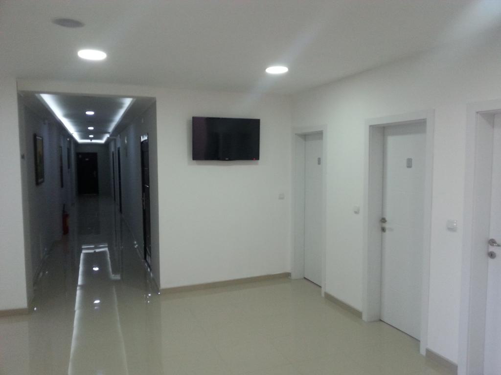 Garni Hotel Crystal Ice Ni Esterno foto